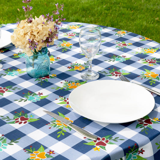 Picnic Buffalo Paws Tablecloth